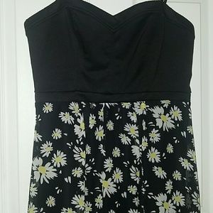 High low daisy sweetheart neckline XL